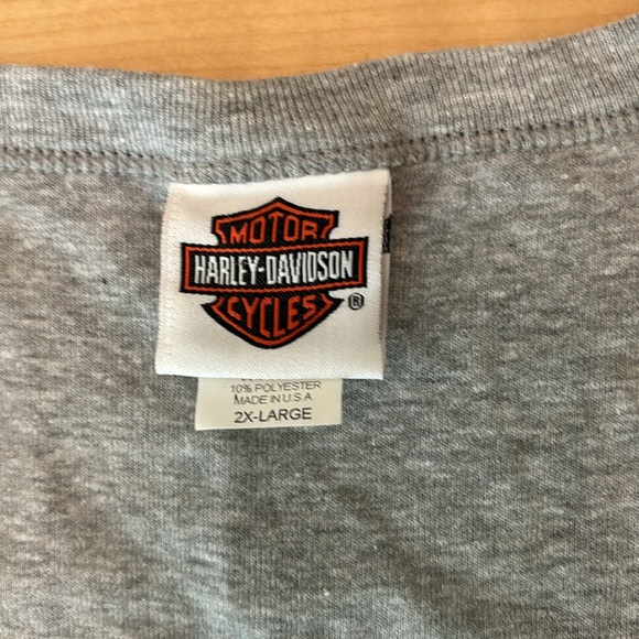 Harley Davidson women’s tshirt size 2x, grey and blue glitter - Picture 3 of 5